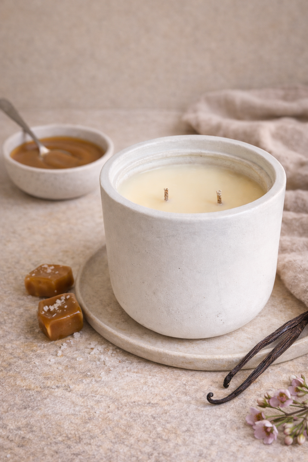 Warmth : Vanilla Caramel - Concrete Candle Ritual
